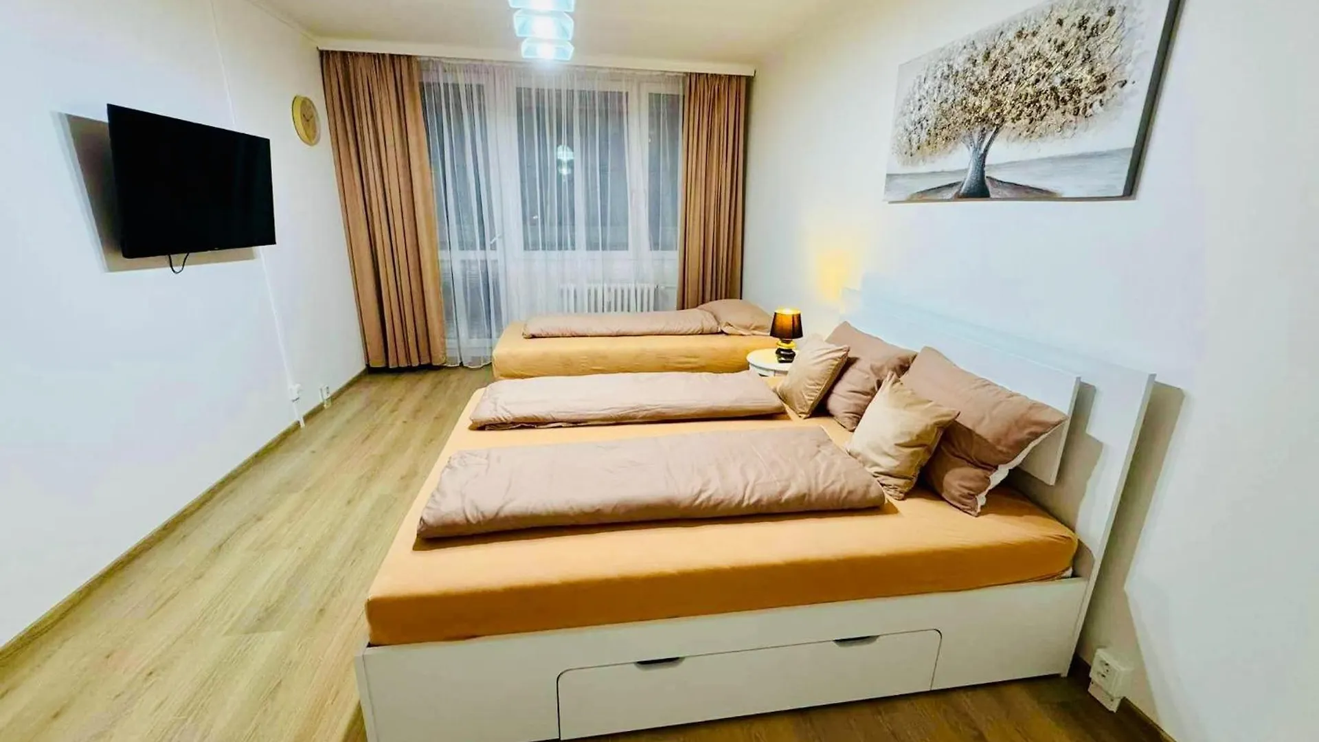 Апартаменты Charming Apart Near Center Прага